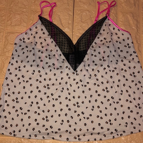 NWT VS PJ SET - Picture 4 of 8